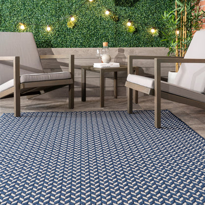 Nuloom Camryn Herringbone Indoor/Outdoor Area Rug
