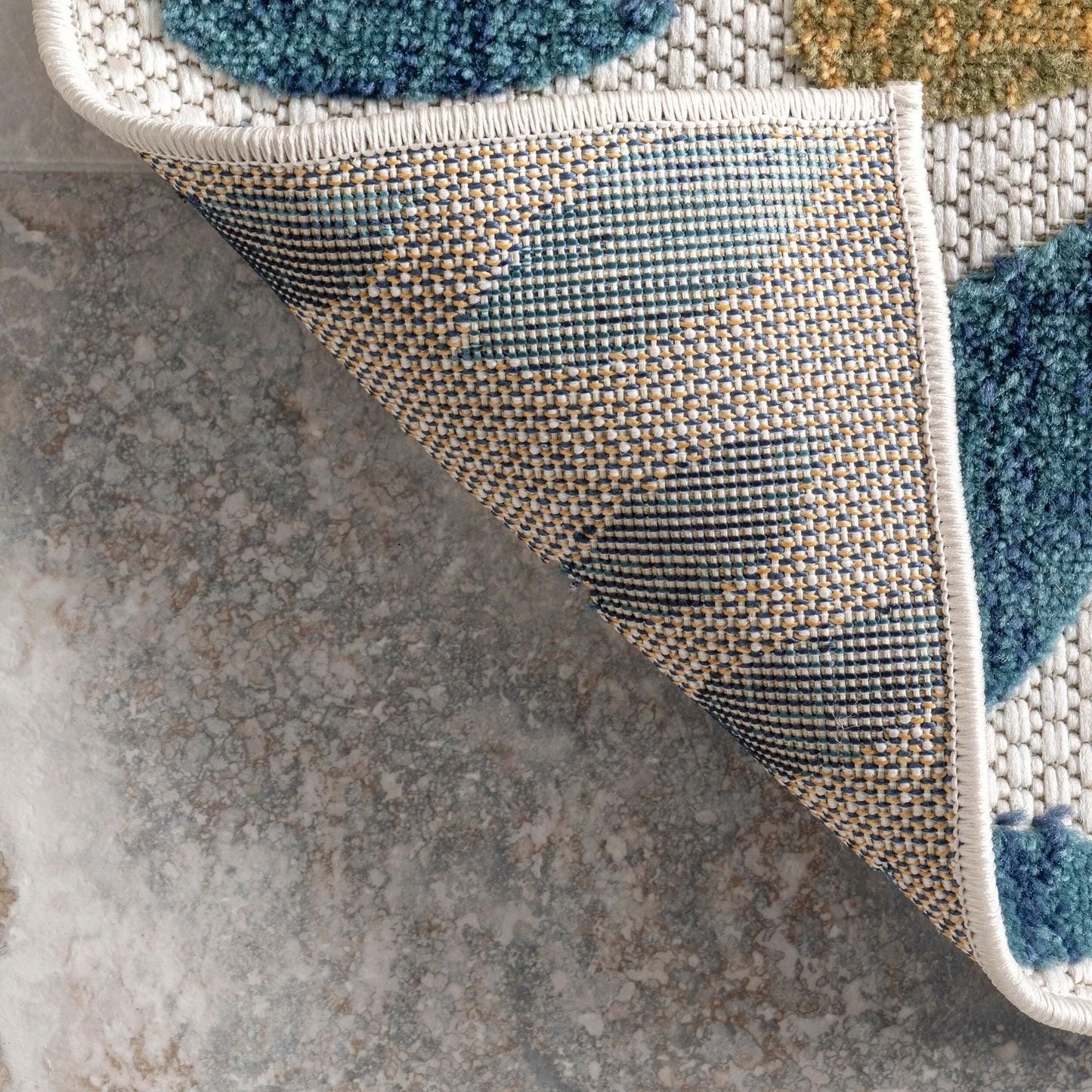 Nuloom Ronda Bold Floral Indoor/Outdoor Area Rug