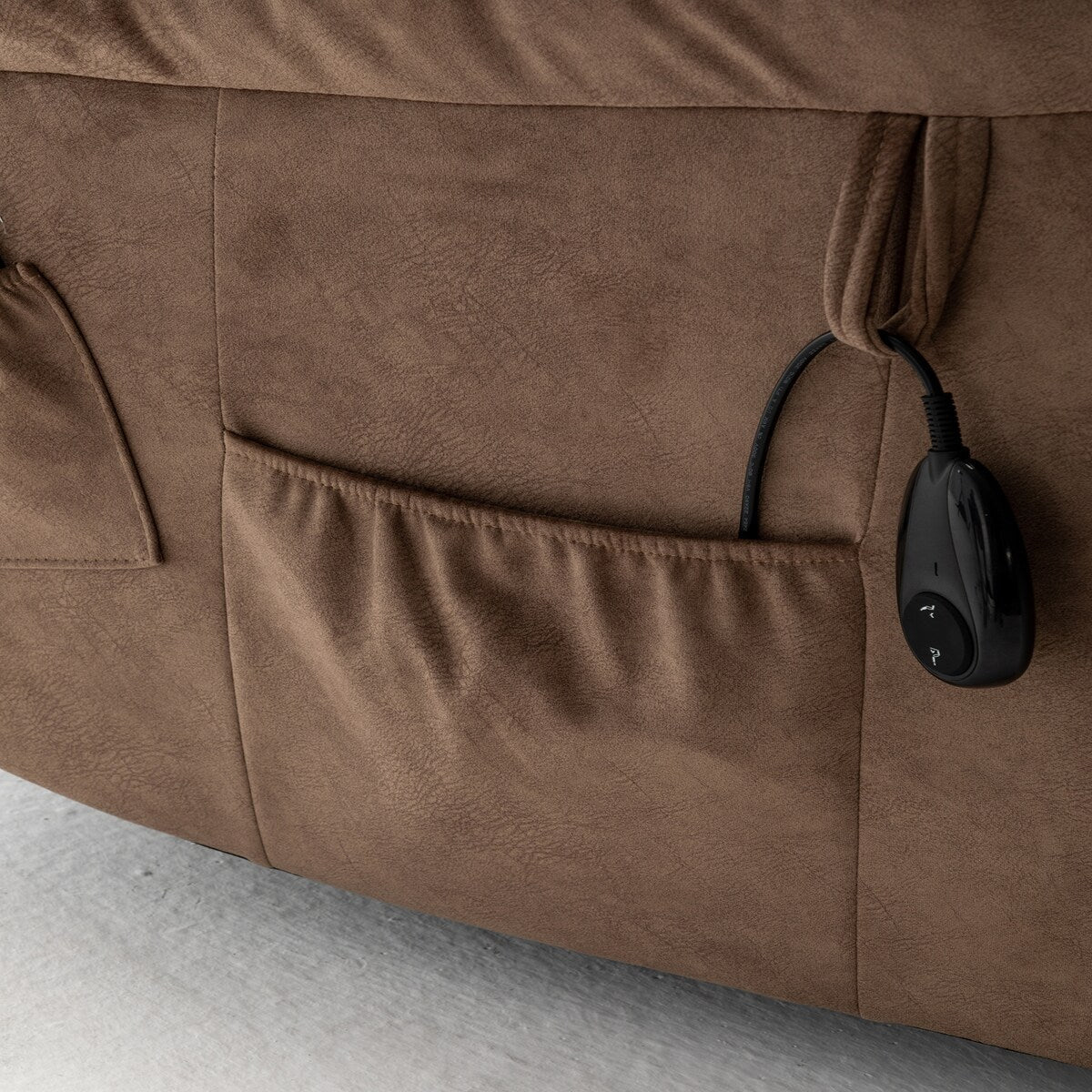 Fauteuil releveur électrique inclinable avec massage et chauffage.