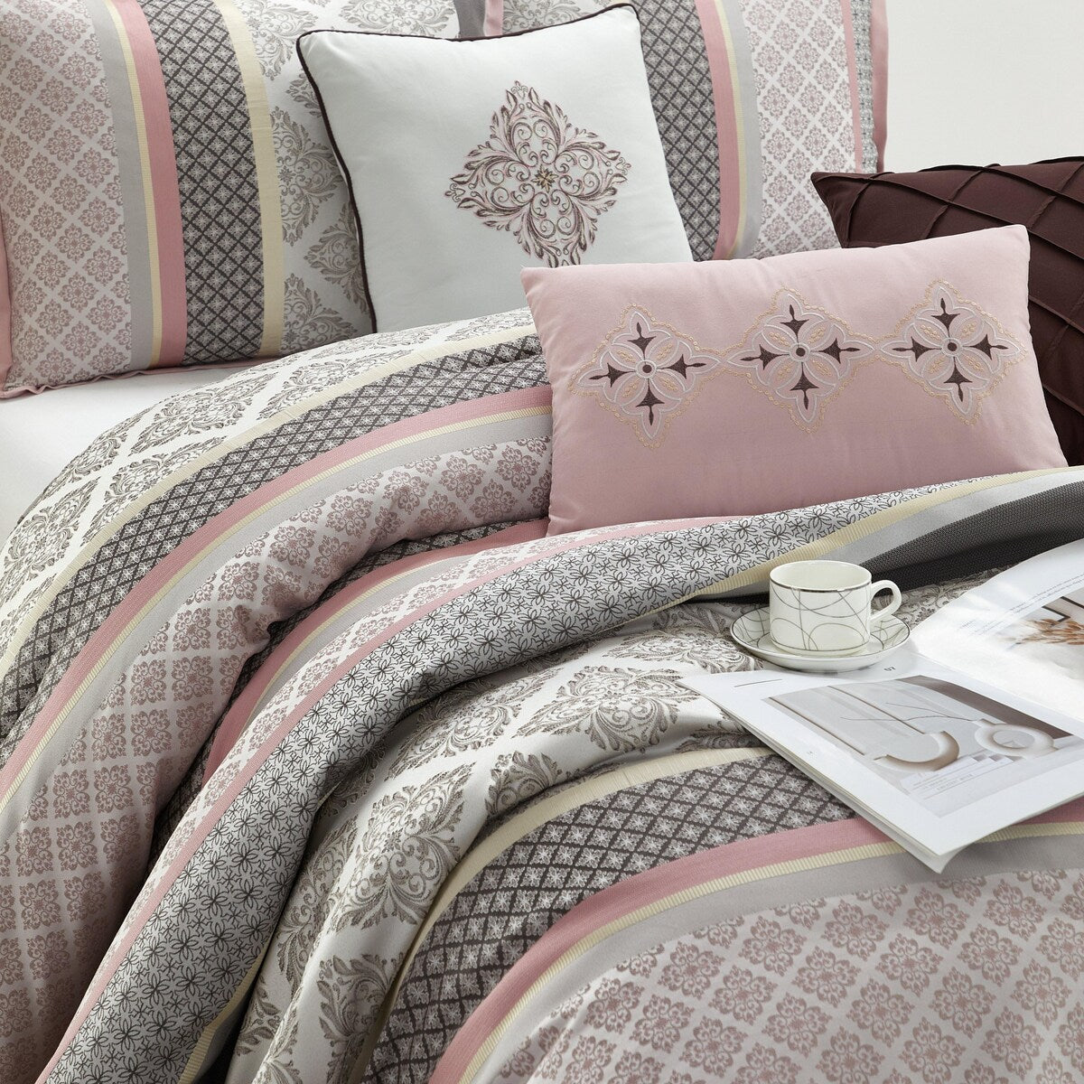 Nanshing Jensen 7 Piece Jacquard Geometric Comforter Set