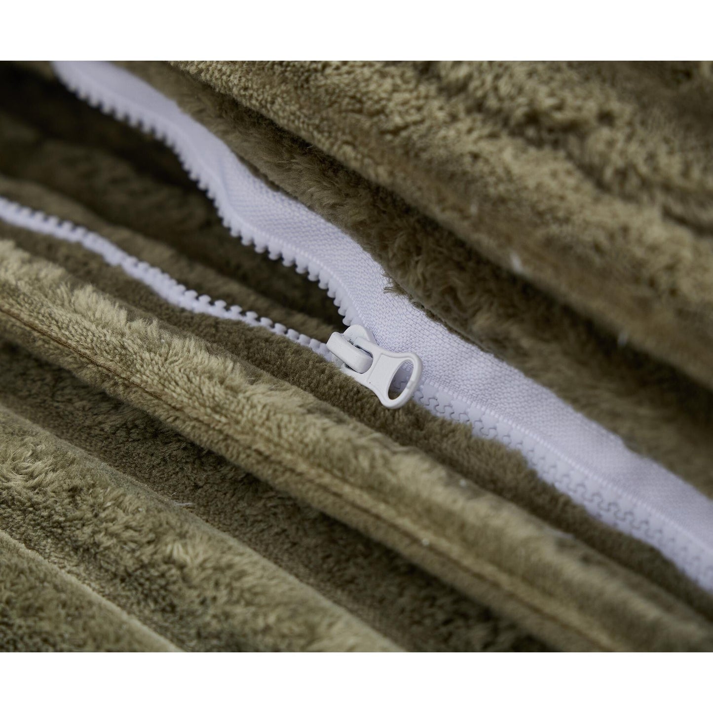 Canapé-lit en velours côtelé surdimensionné Harmonia 109 W, chaise longue double avec assise profonde et 4 coussins