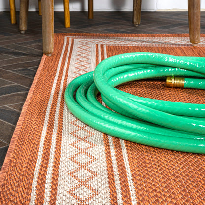 JONATHAN Y Havana Classic Diamond Border Indoor/Outdoor Area Rug