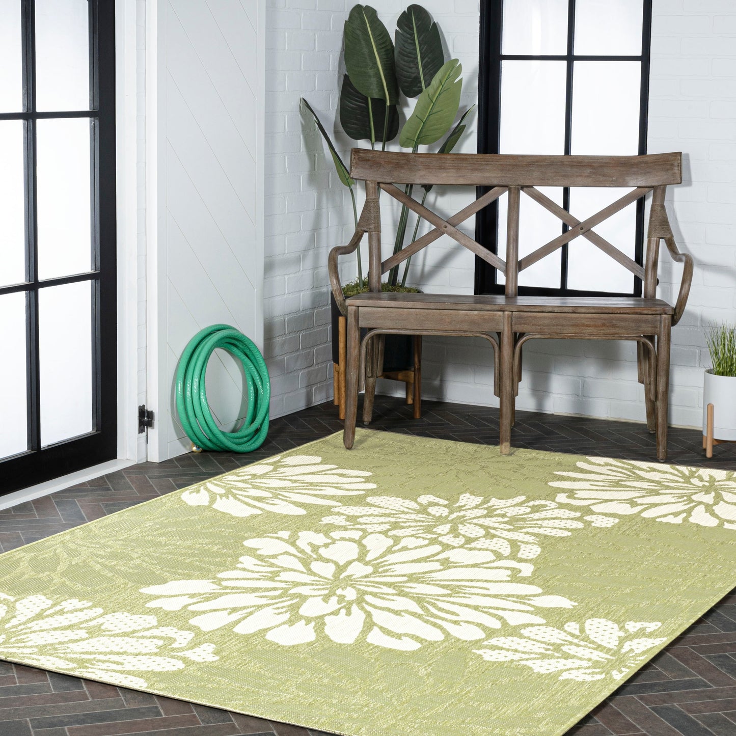 JONATHAN Y Floral Textured Weave Indoor/Outdoor Area Rug