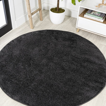 JONATHAN Y Tumbling Solid Low-Pile Area Rug