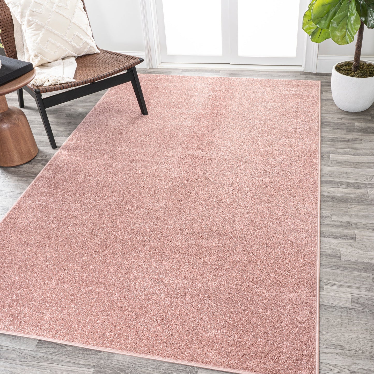 JONATHAN Y Tumbling Solid Low-Pile Area Rug