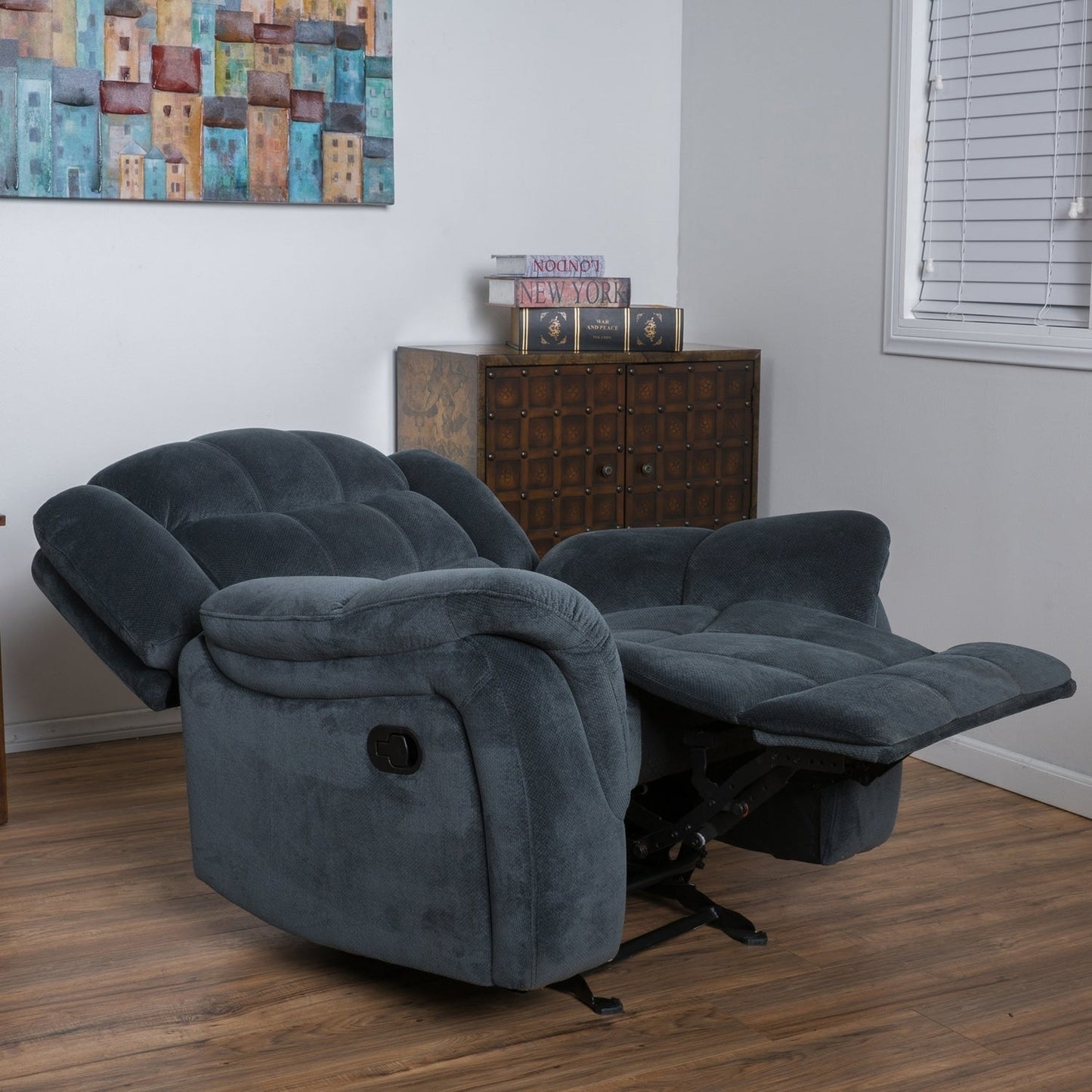 Fauteuil inclinable surdimensionné de luxe pour une relaxation ultime.