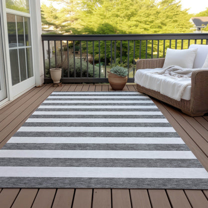Machine Washable Indoor/ Outdoor Cabana Stripe Chantille Rug