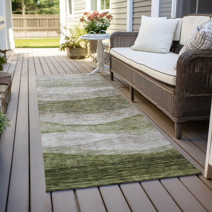 Machine Washable Indoor/ Outdoor Contemporary Waves Chantille Rug