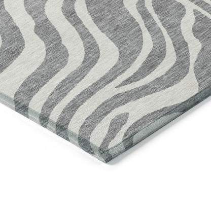 Machine Washable Indoor/ Outdoor Modern Animal Print Chantille Rug