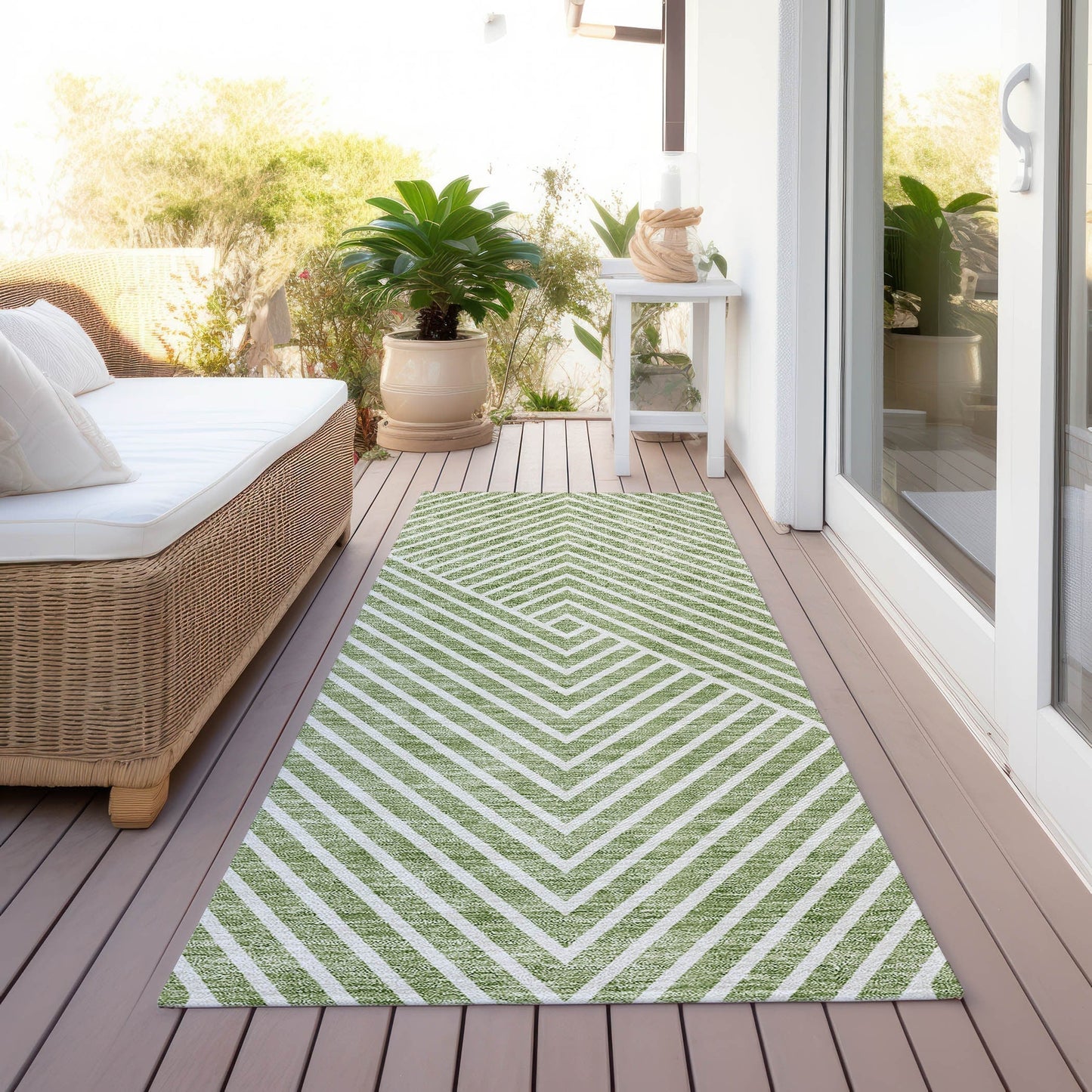 Machine Washable Indoor/ Outdoor Modern Geo Chantille Rug