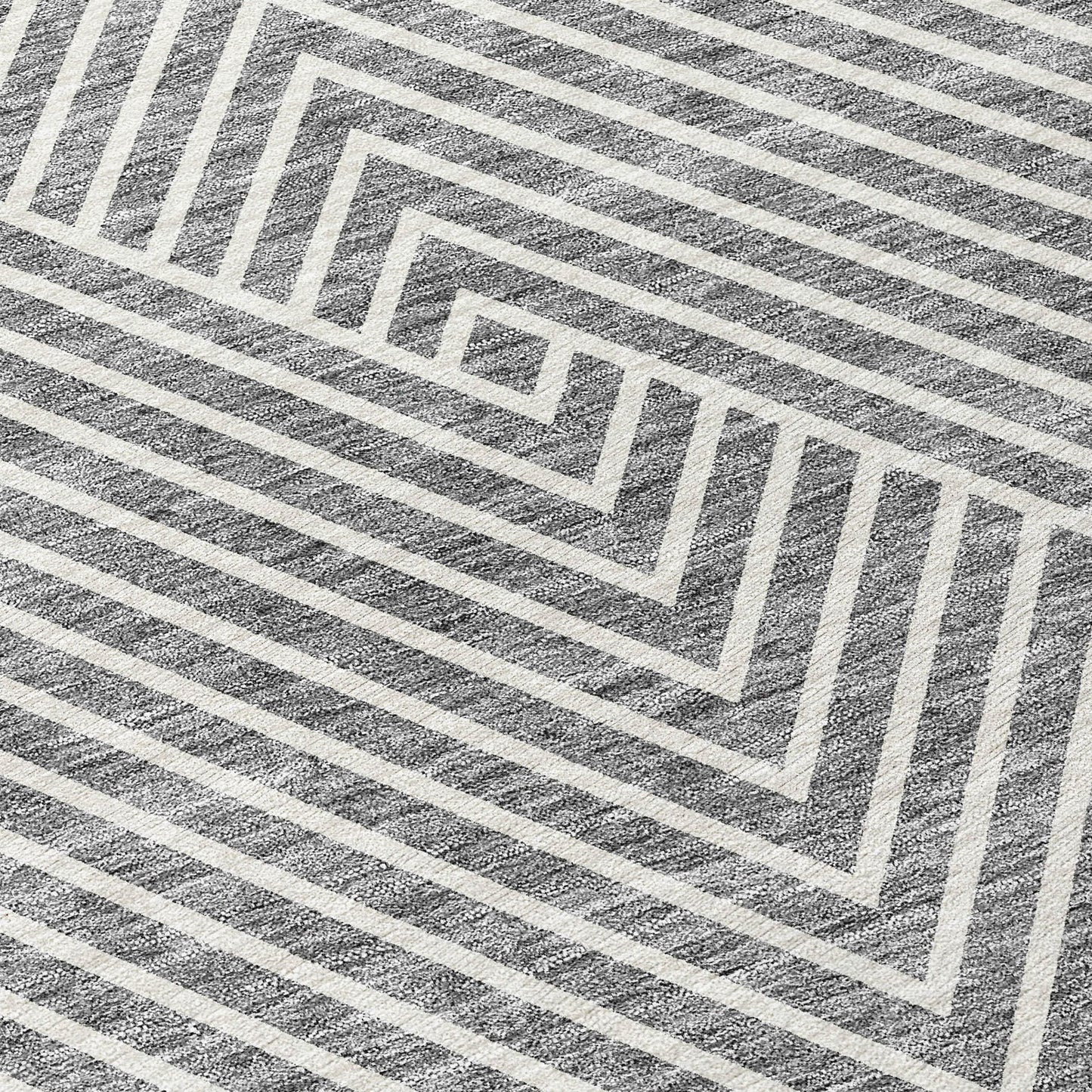 Machine Washable Indoor/ Outdoor Modern Geo Chantille Rug