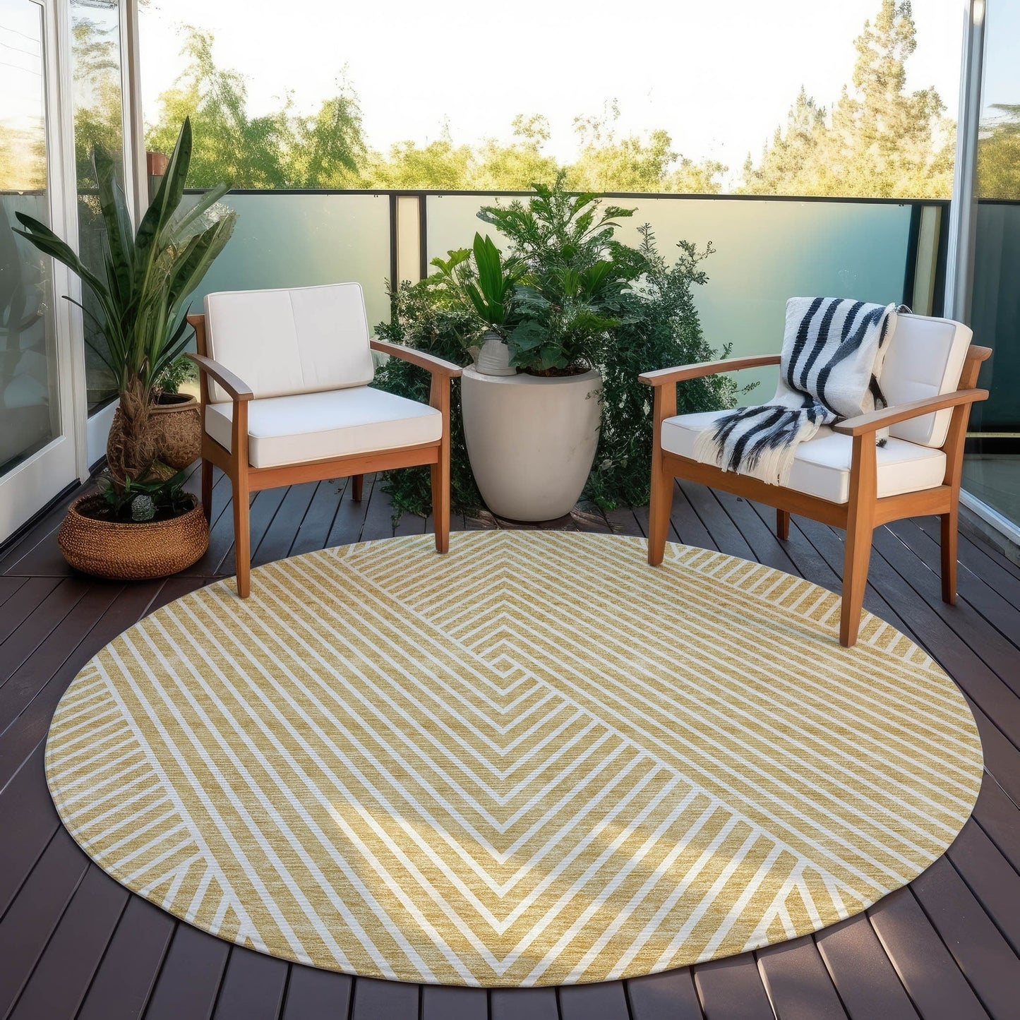 Machine Washable Indoor/ Outdoor Modern Geo Chantille Rug