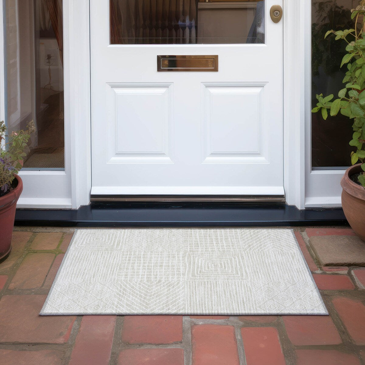 Machine Washable Indoor/ Outdoor Modern Mosaic Chantille Rug