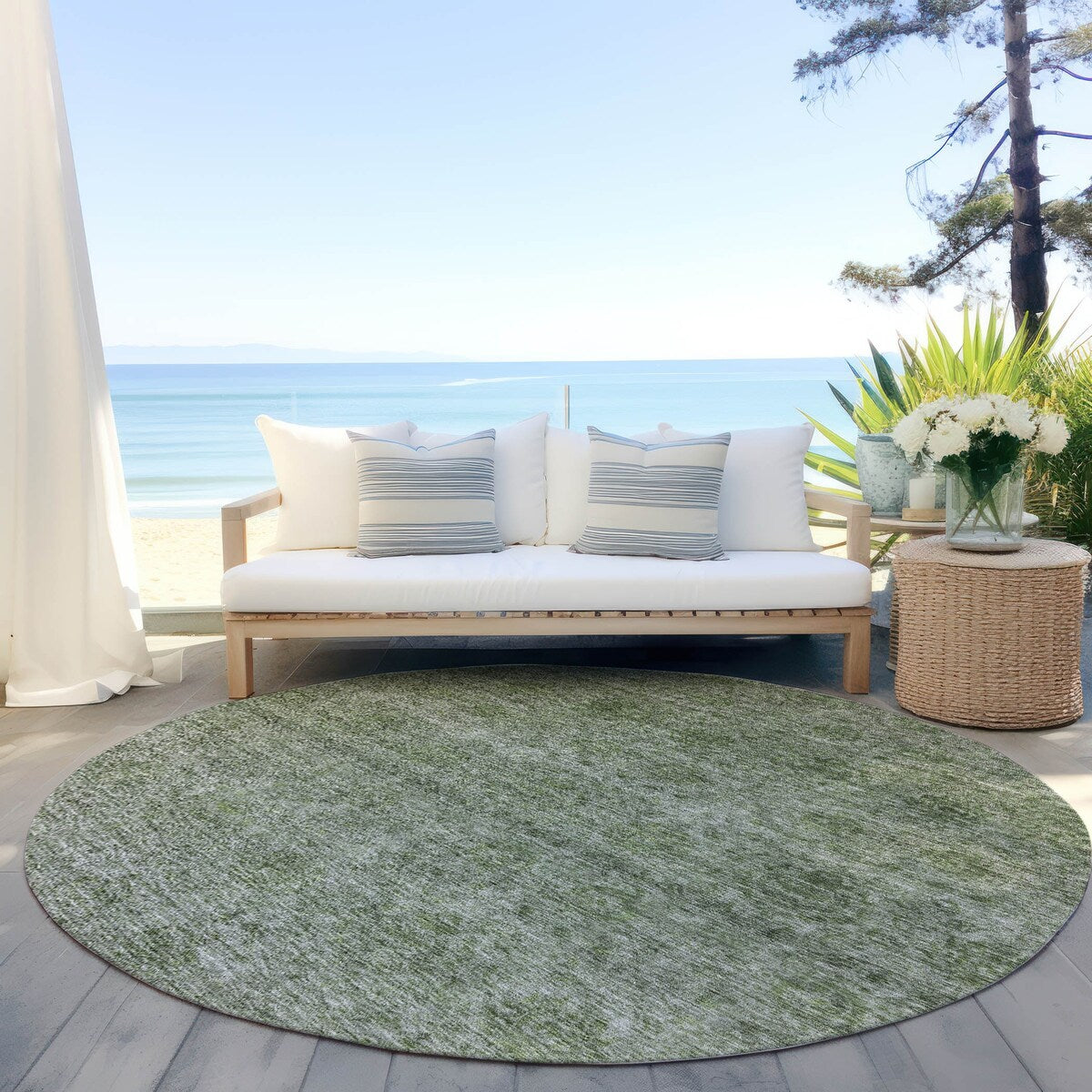 Machine Washable Indoor/ Outdoor Ombre Damask Chantille Rug