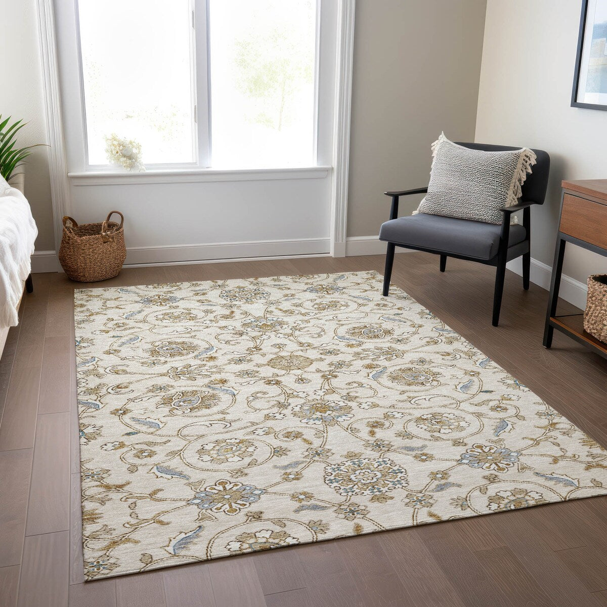 Machine Washable Indoor/ Outdoor Traditional KashanChantille Rug