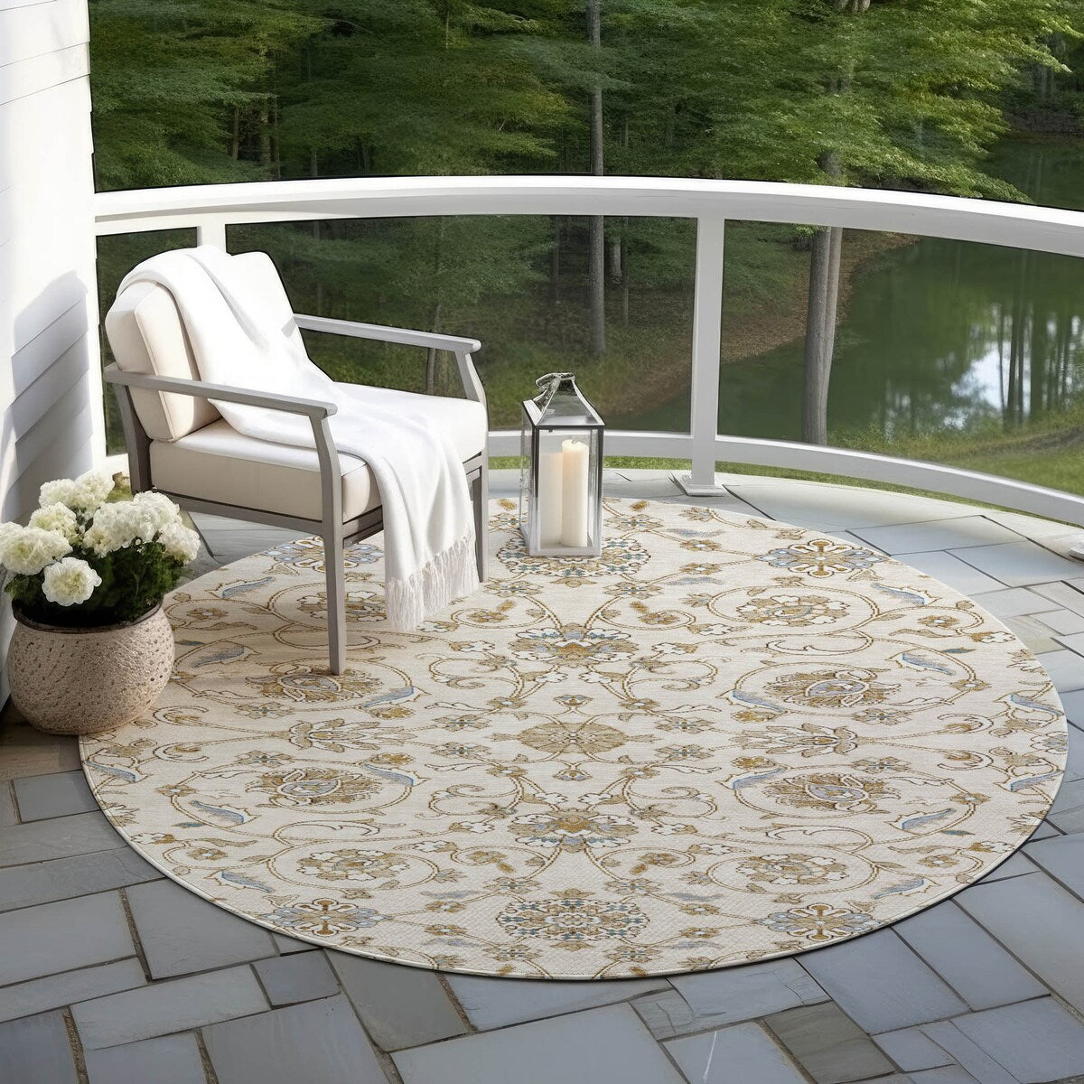 Machine Washable Indoor/ Outdoor Traditional KashanChantille Rug
