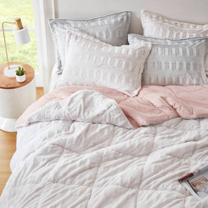 Madison Park Margot Back Print Long Fur Comforter Set