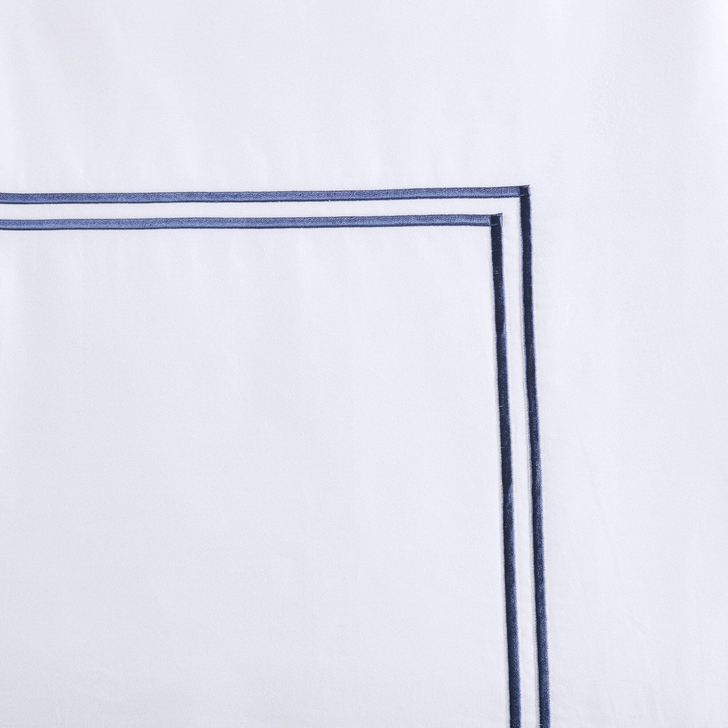 Ensemble de housse de couette brodée en satin de coton 100 % de la collection de luxe Madison Park Signature à 500 fils au pouce carré.