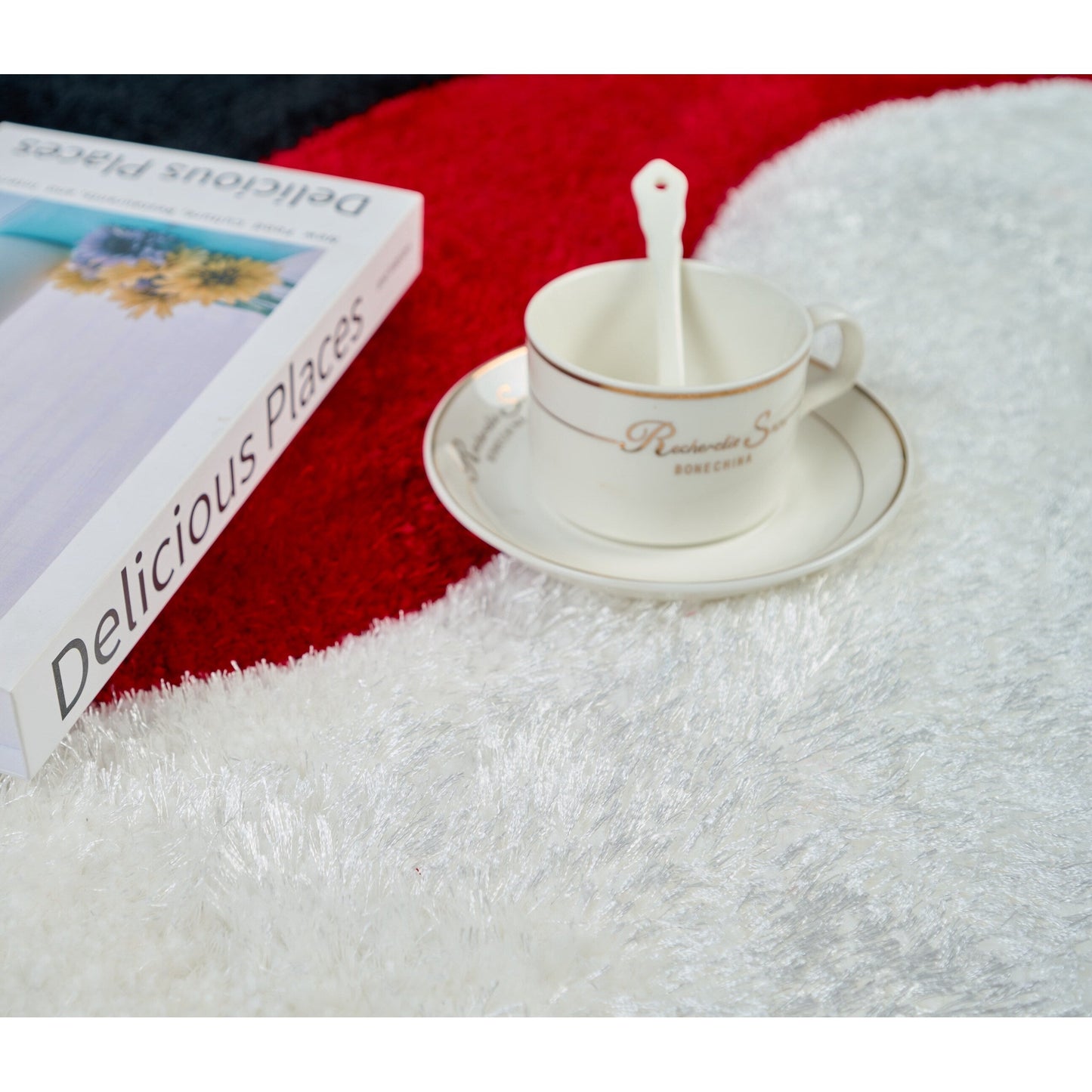 Tapis de sol abstrait à poils longs Mateos