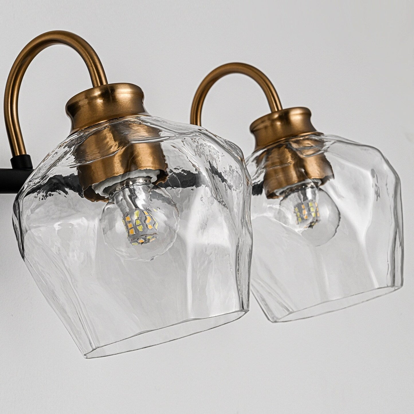 Appliques murales de salle de bain modernes à 3/4 lumières, à intensité variable, avec abat-jour en verre.