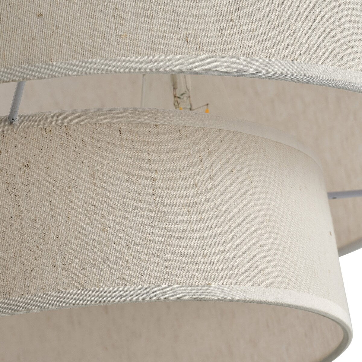 Suspension moderne en forme de tambour blanc cassé avec abat-jour en tissu de lin à 2 niveaux