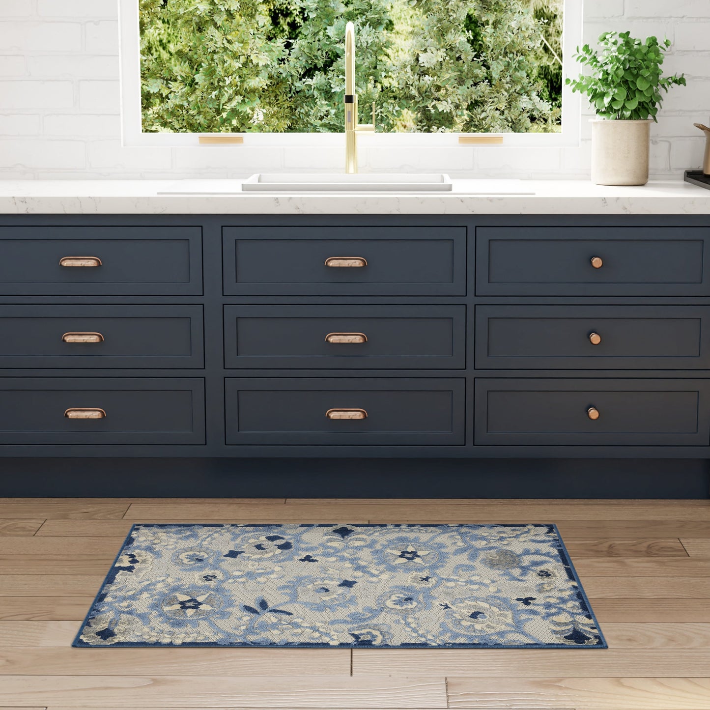 Nourison Alice Indoor/Outdoor Floral Area Rug