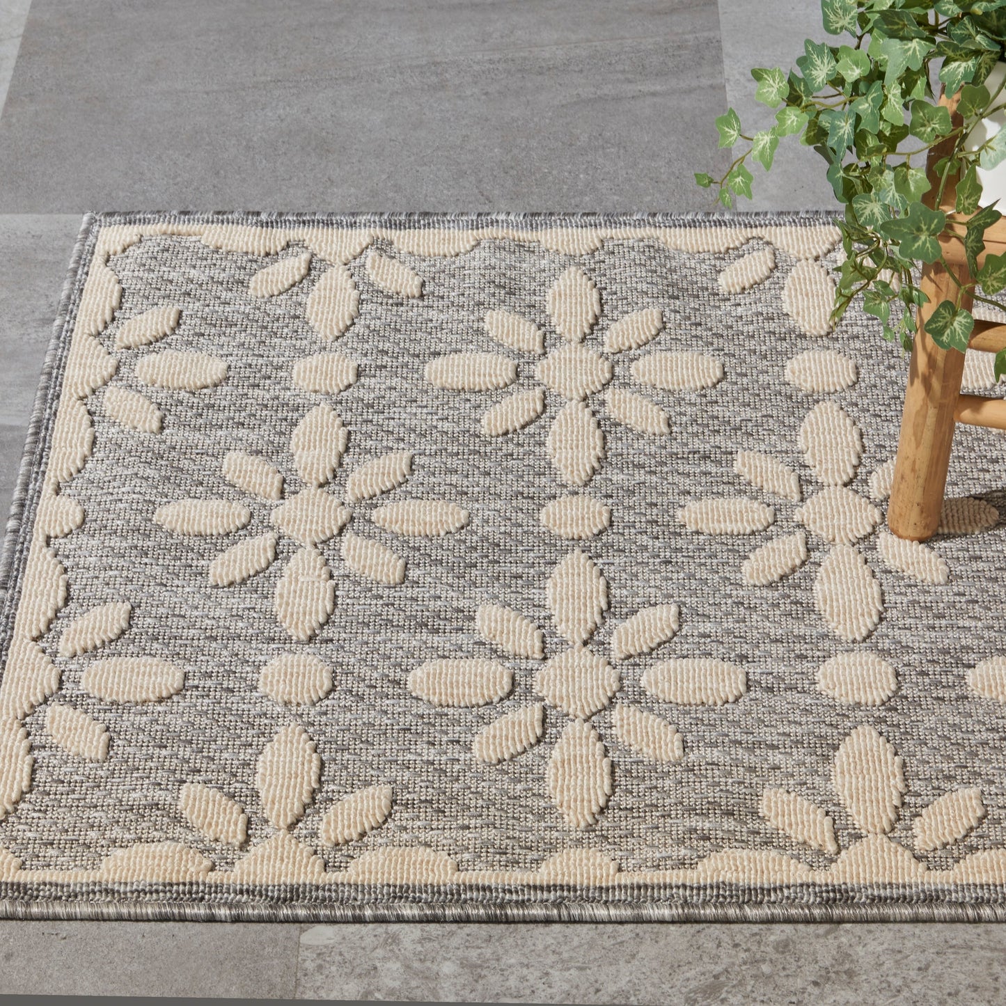 Nourison Palamos Modern Floral Hi Low Geometric Indoor Outdoor Area Rug