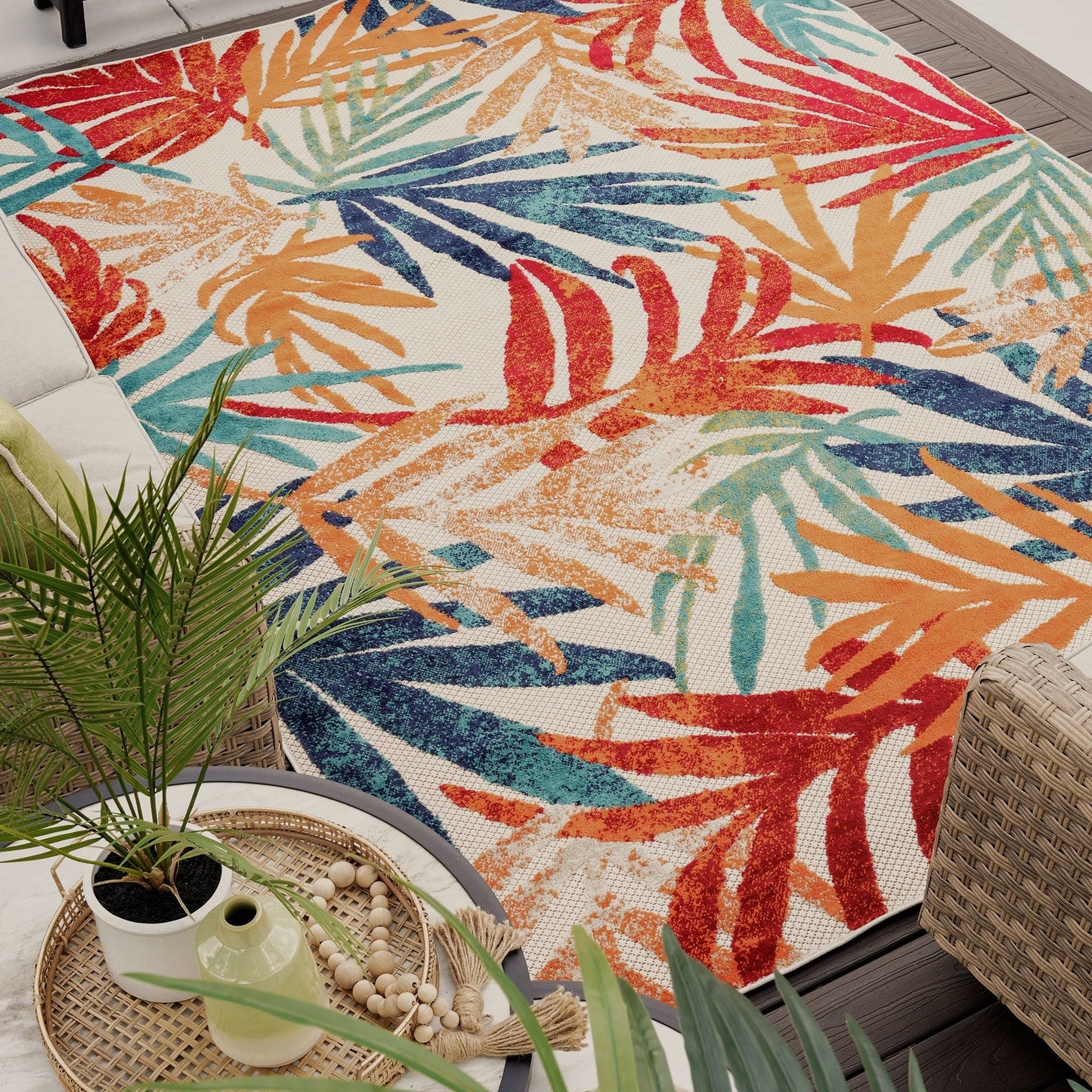 Origin Coastal Floral Indoor/Outdoor Area Rug.