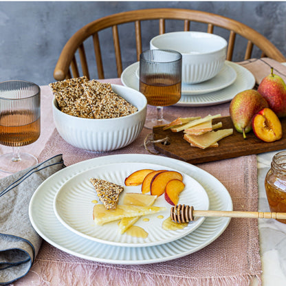 Service de table en porcelaine blanche à volutes, 24 pièces, Over and Back