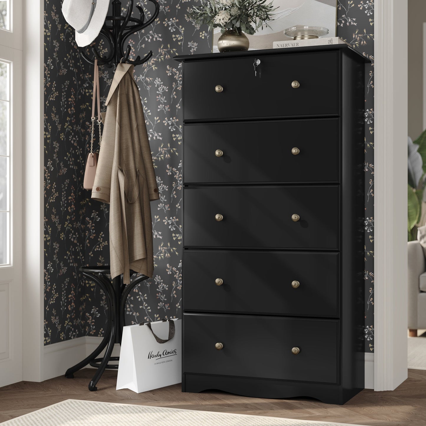 Palace Imports Coffre à 5 grands tiroirs en bois massif 100 %, avec serrure et poignées en métal ou en bois.