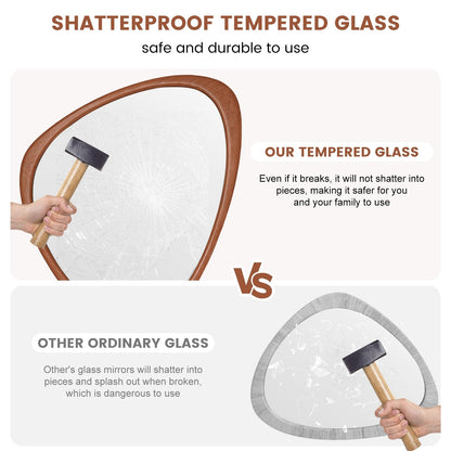 Miroir mural asymétrique en forme de galet avec cadre en pin.