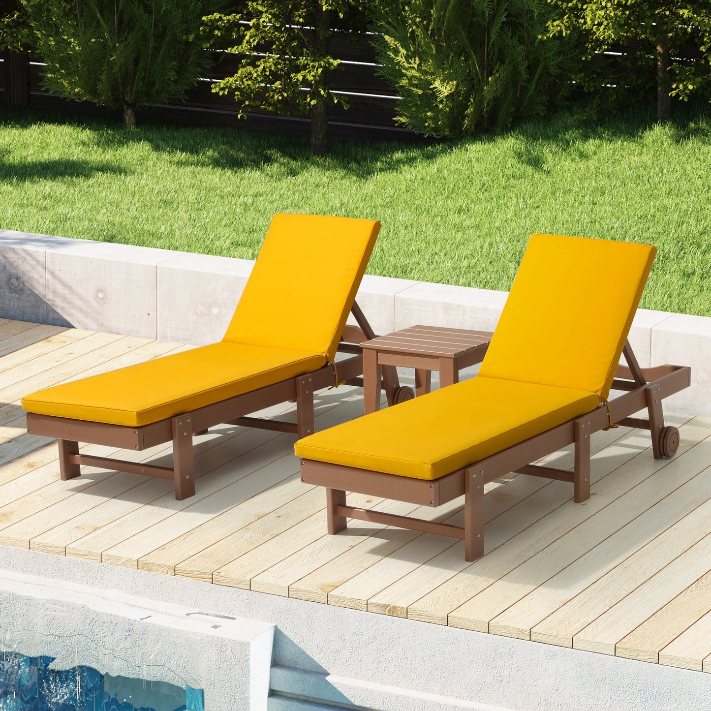Coussins de chaise longue d'extérieur pour patio, résistants aux intempéries et à la décoloration, de la marque Polytrends - (lot de 2)