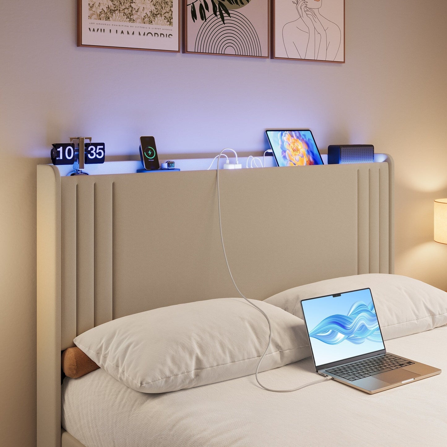 Lit capitonné avec chevet à oreilles et capitonnage vertical, taille Queen/Double