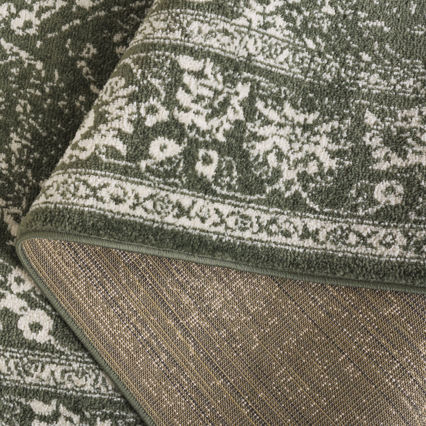 SAFAVIEH Adirondack Riin Rustic Shabby Chic Distressed Rug