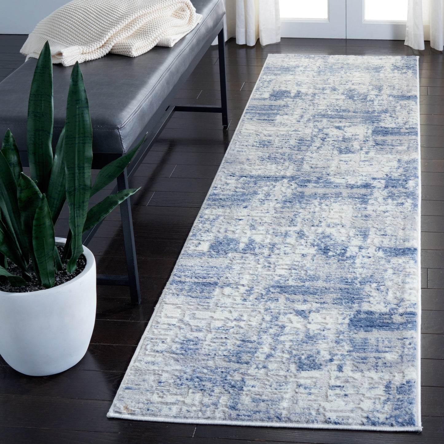 SAFAVIEH Amelia Marjolene Modern Abstract Rug
