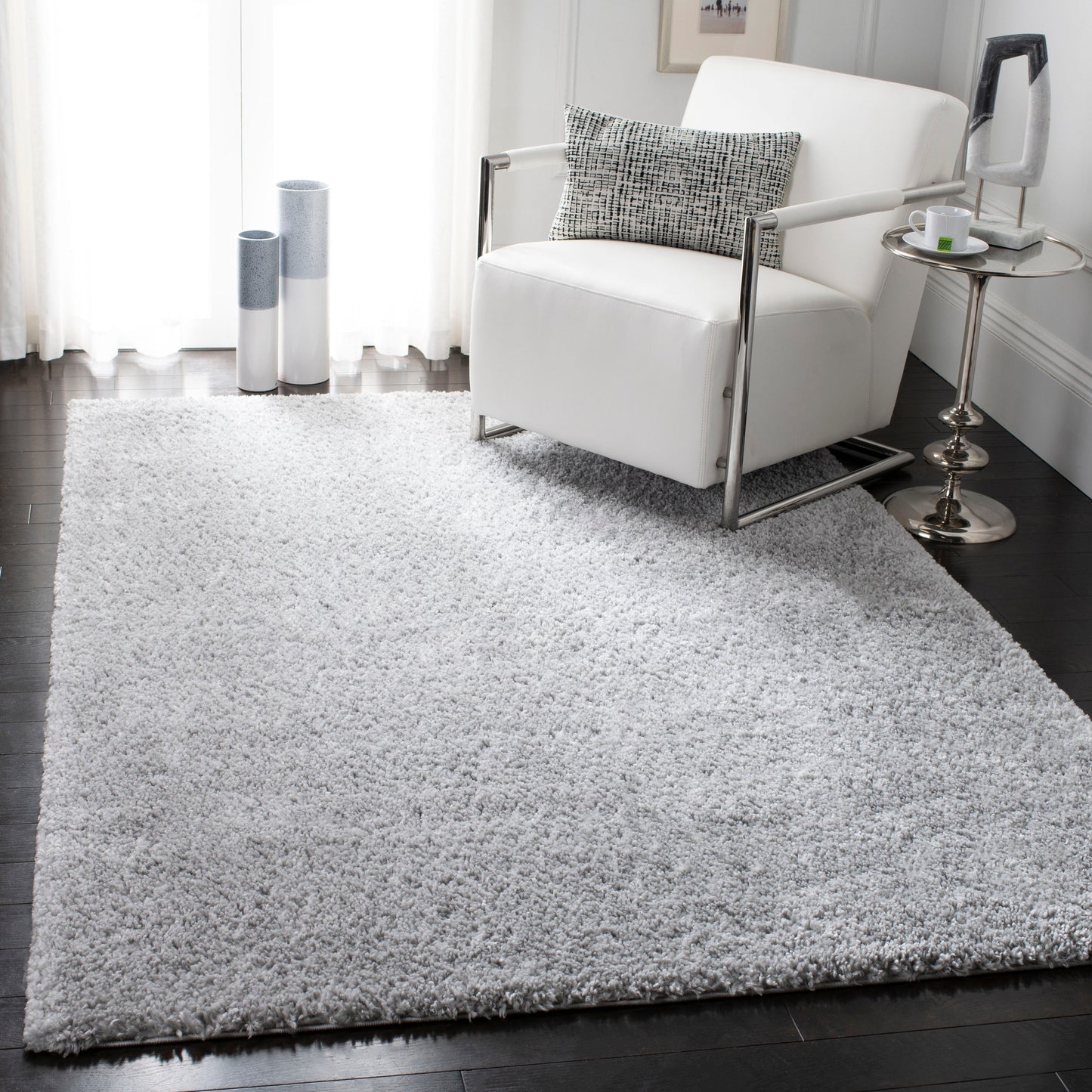 SAFAVIEH August Wilhelma Shag Solid 1.2-inch Thick Area Rug