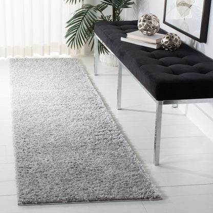 SAFAVIEH August Wilhelma Shag Solid 1.2-inch Thick Area Rug