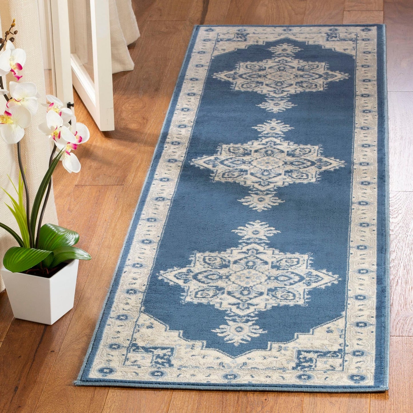 SAFAVIEH Brentwood Vassiliki Traditional Oriental Medallion Rug