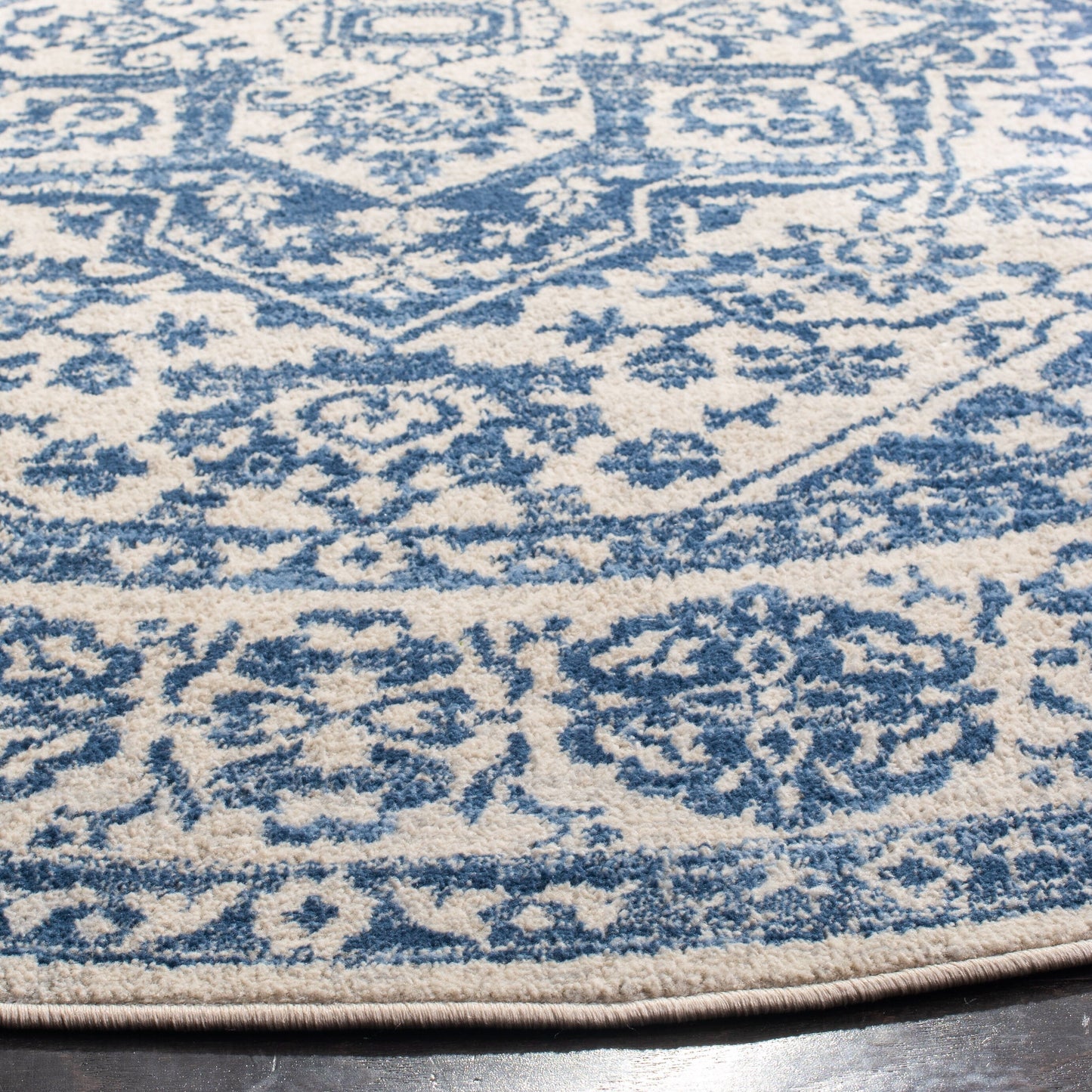 SAFAVIEH Brentwood 脼ordis Oriental Medallion Rug