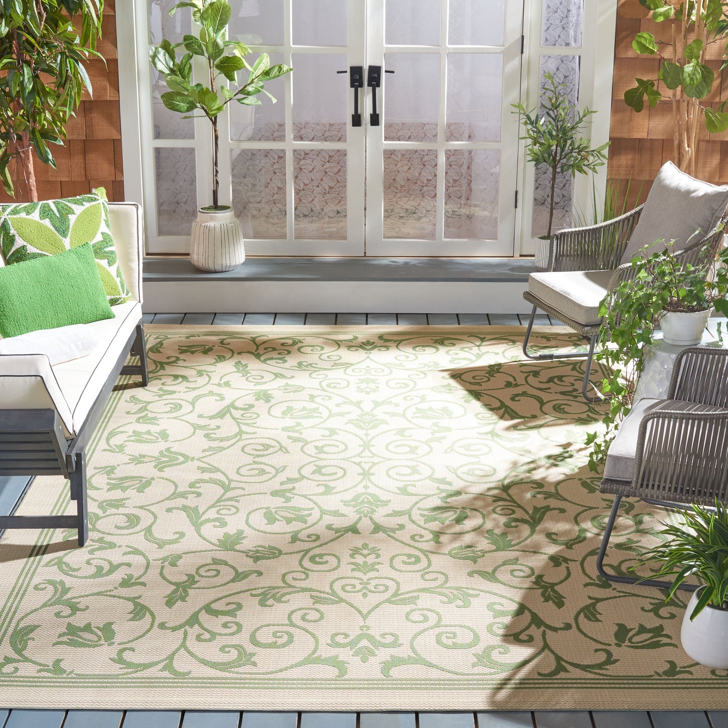SAFAVIEH Courtyard Miljeta Indoor/ Outdoor Waterproof Patio Backyard Rug