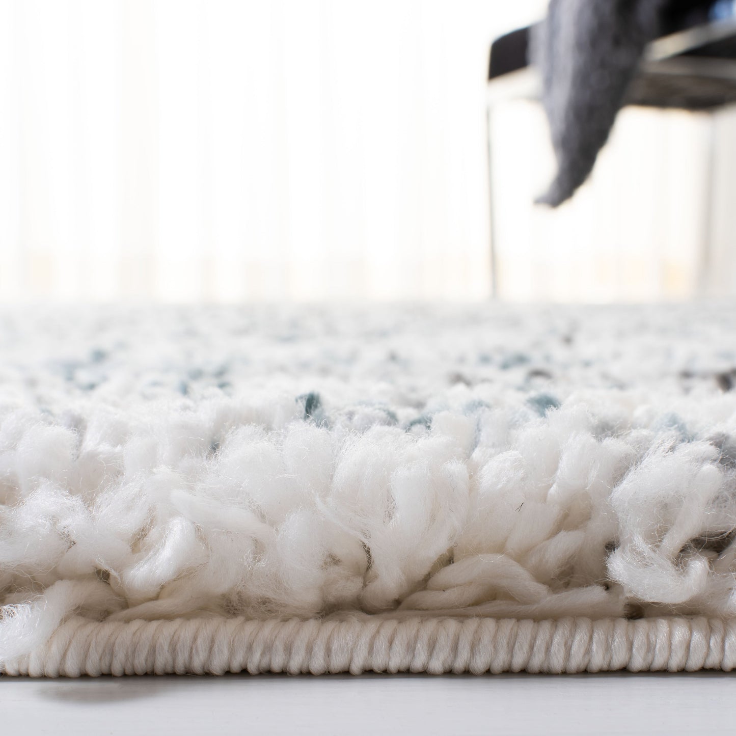 SAFAVIEH Fontana Shag Fatema Modern Abstract 2-inch Thick Rug