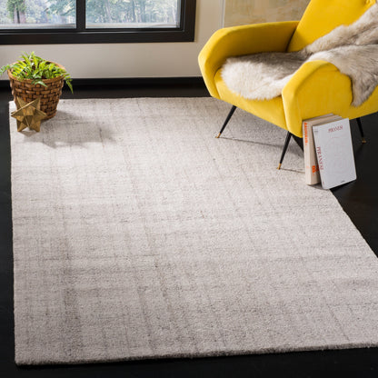 SAFAVIEH Handmade Abstract Coraly Modern Viscose Rug