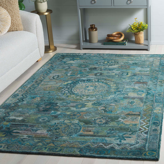 SAFAVIEH Handmade Anatolia Piedad Traditional Rug