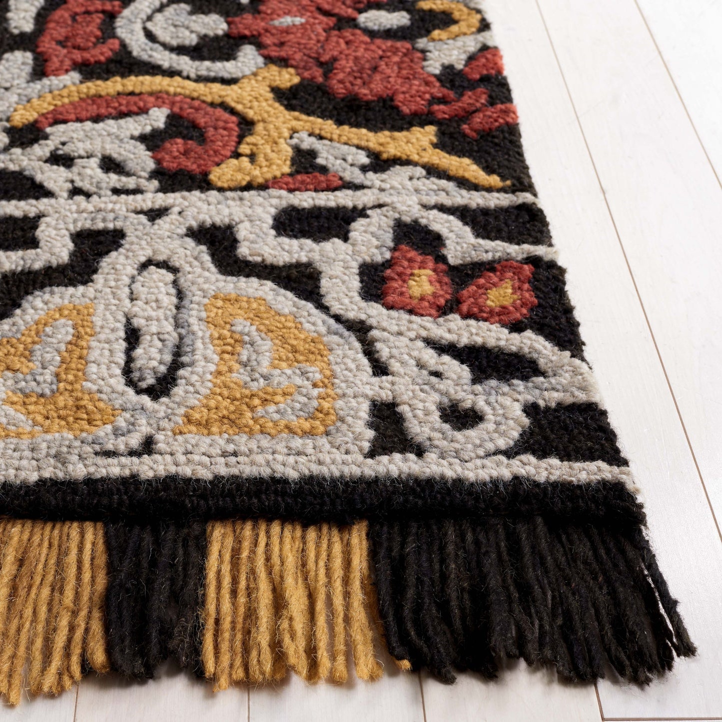 SAFAVIEH Handmade Blossom Porzia Floral Wool Rug