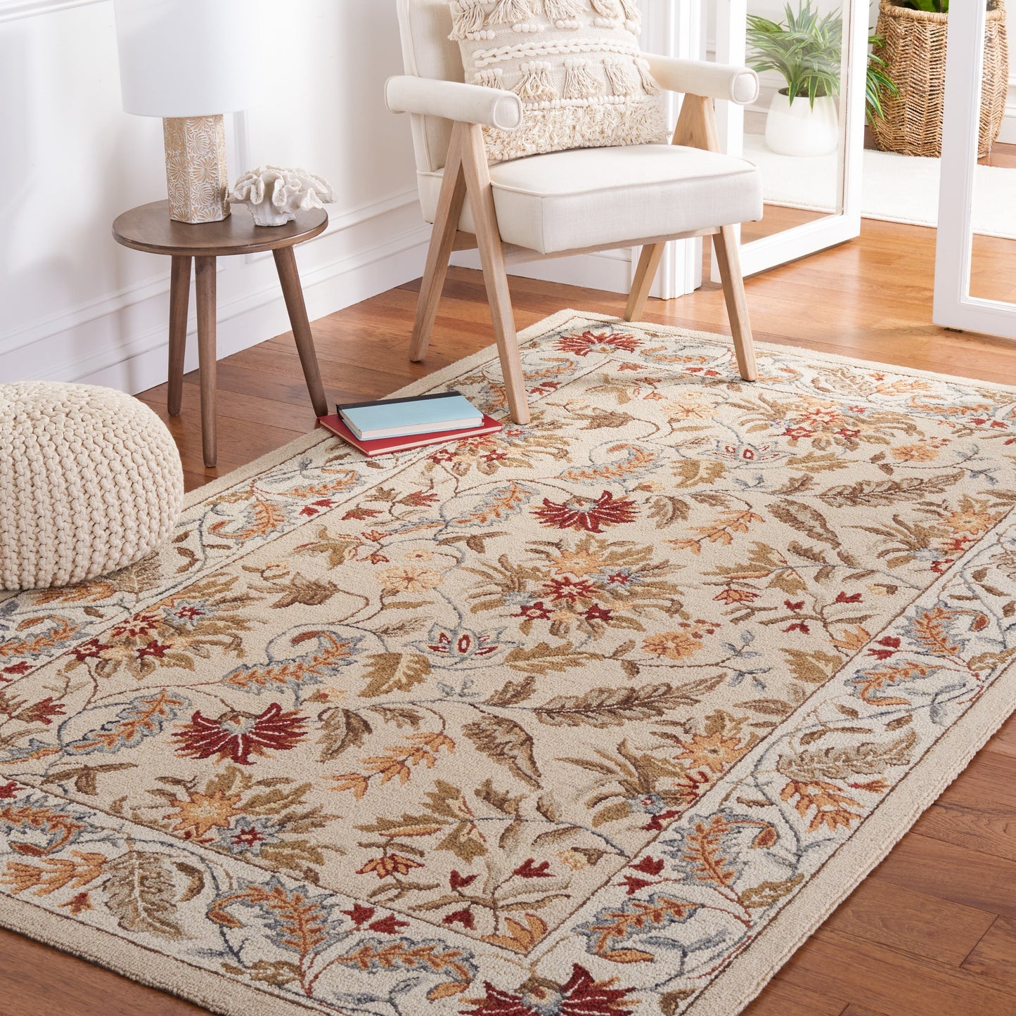 SAFAVIEH Handmade Chelsea Malda French Country Floral Wool Rug