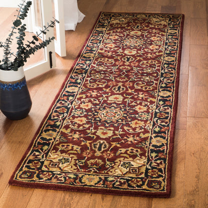 SAFAVIEH Handmade Classic Gordana Traditional Oriental Wool Rug