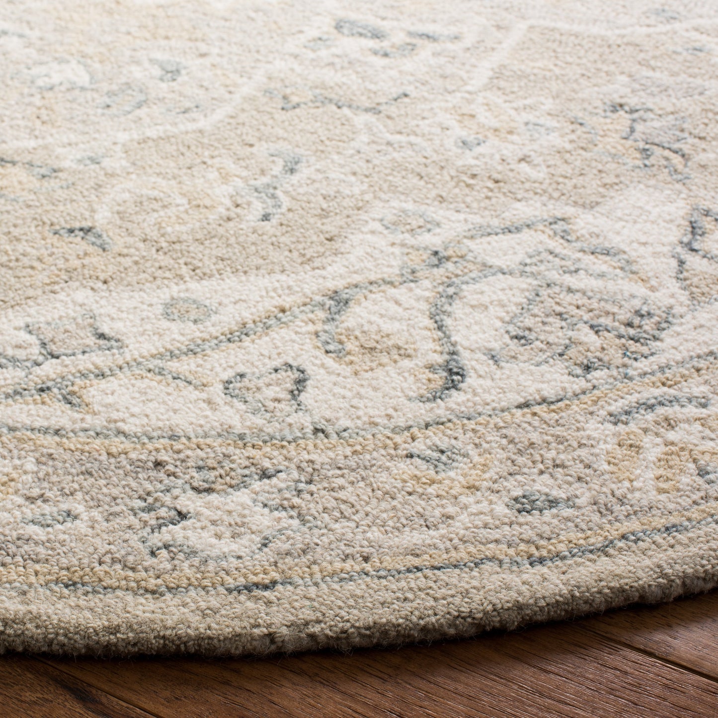 SAFAVIEH Handmade Micro-Loop Selveta Wool Rug