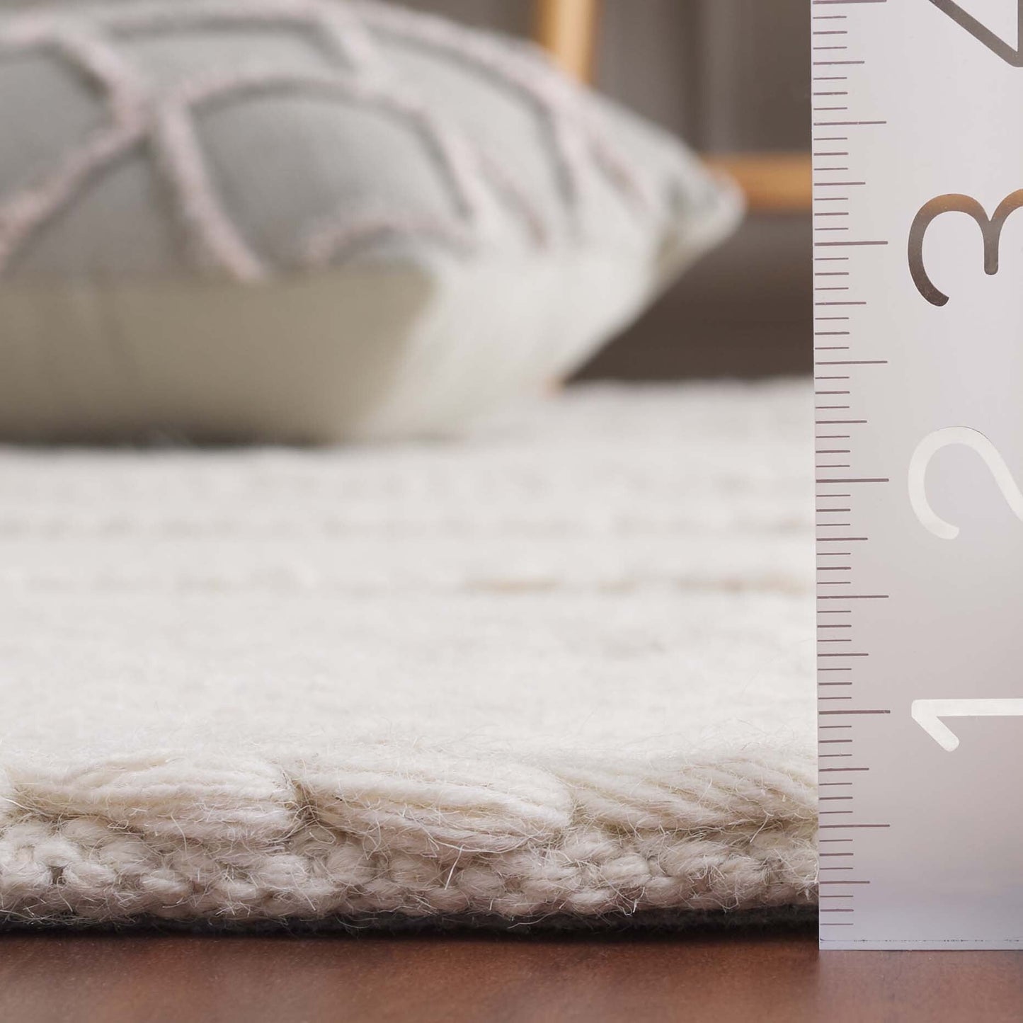 SAFAVIEH Handmade Natura Ardy Wool Rug