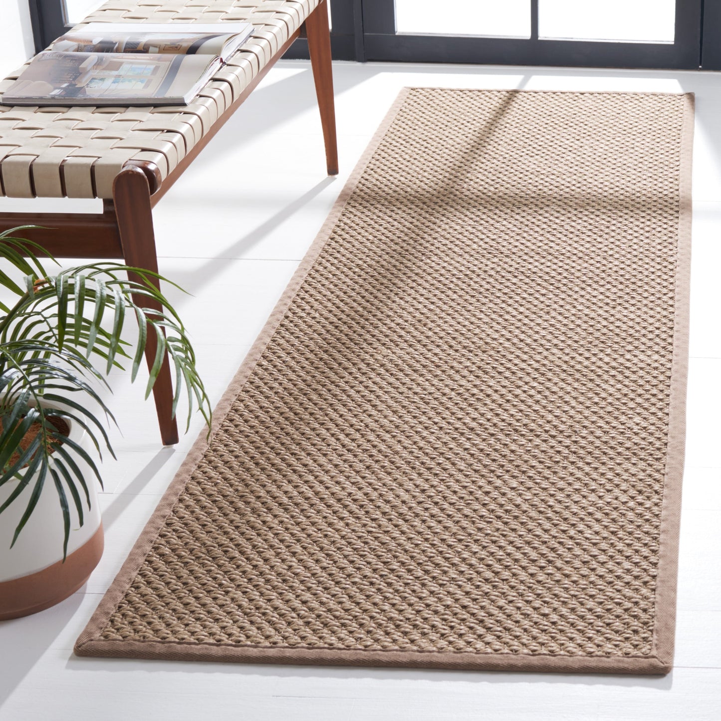 SAFAVIEH Handmade Natural Fiber Relina Sisal Rug