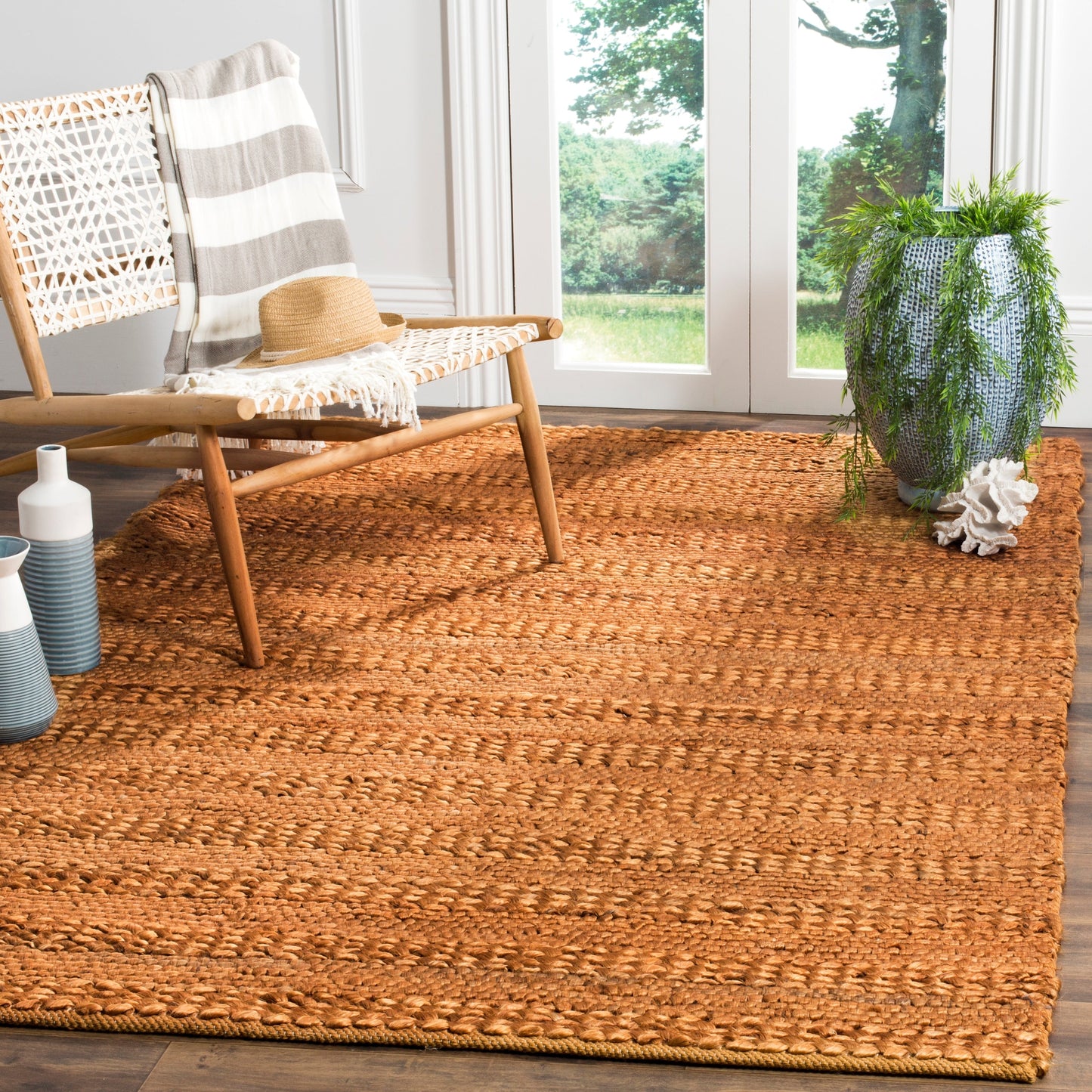 SAFAVIEH Handmade Natural Fiber Zaniyah Jute Rug